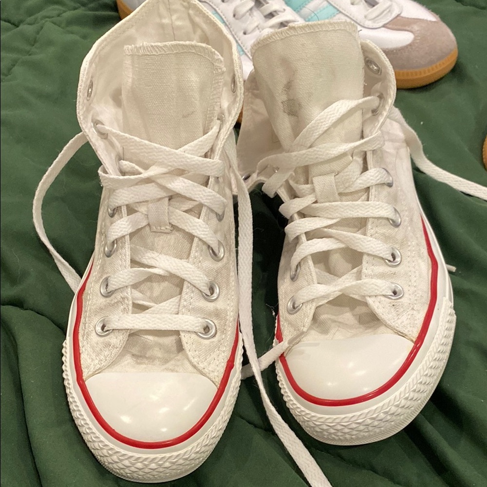 Converse White and Red Low-Top Sneakers Classic Design